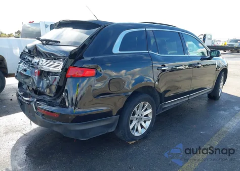 2017 Lincoln Mkt Livery from USA, damaged, VIN 2LMHJ5NK6HBL01213
